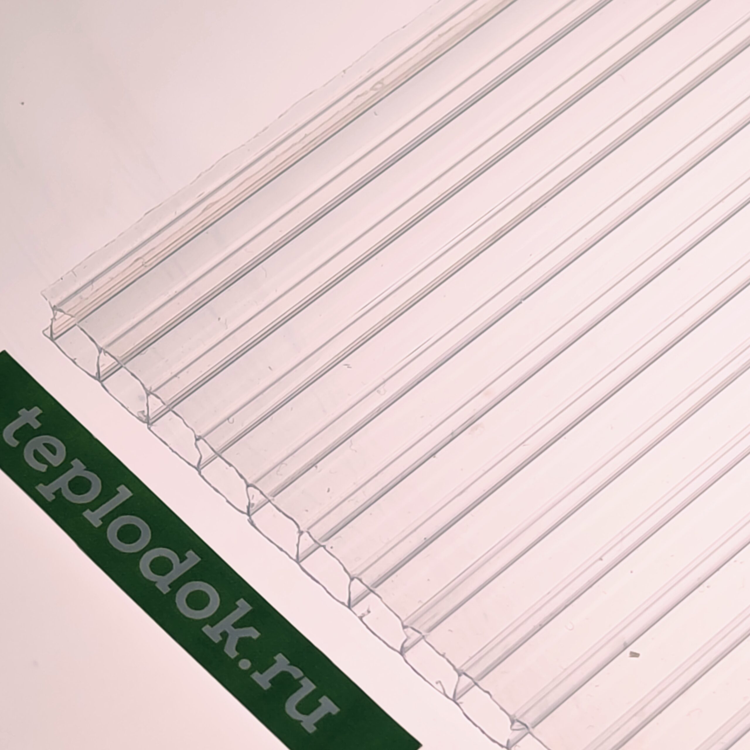 Сотовый поликарбонат 6 мм, прозрачный, 0,77 кг/м2, лист 2,1х12 м, Poligi